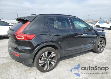 2024 Volvo Xc40 Plus z USA, uszkodzony, nr VIN YV4L12ULXR2209061